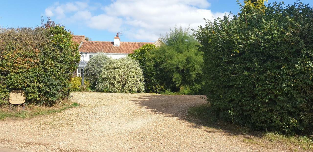 The Nest At Bramble Cottage Lacock Exterior foto